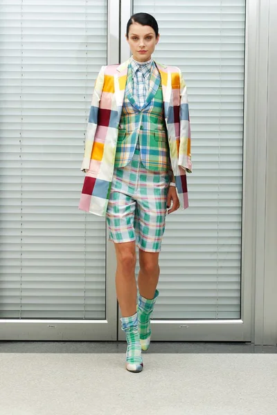 Look 28